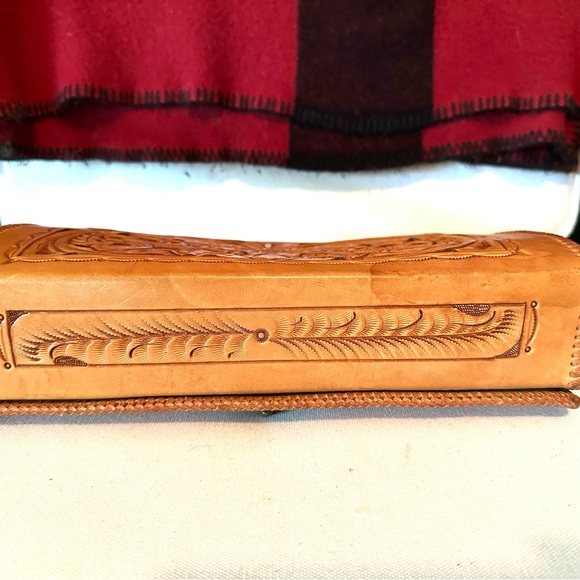 👜VGUC Hand Tooled Vintage Leather Purse and Coin Purse - Picture 5 of 12